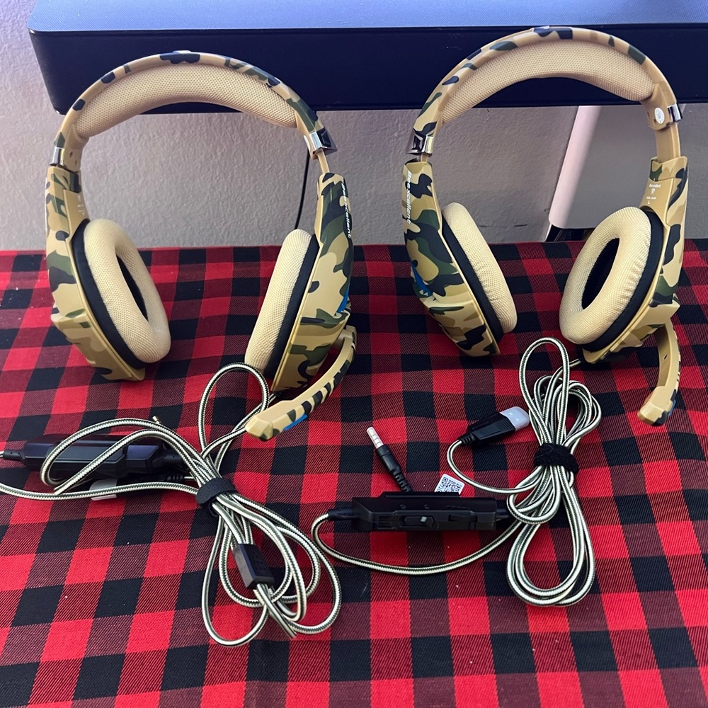 Camouflage Over-Ear Headphones